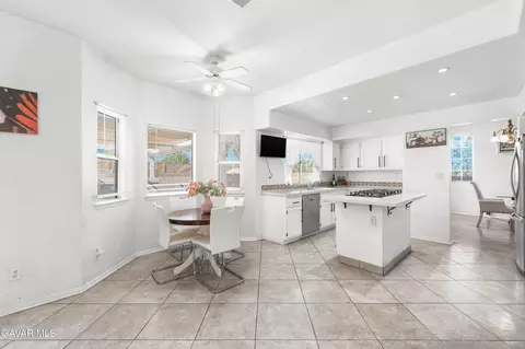 44559 Aspen St, Lancaster, CA 93535 photo 17