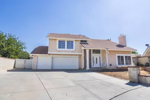 37422 Cambridge Ln, Palmdale, CA 93550