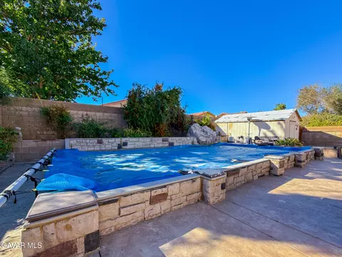 Exterior - 43925 17th St E, Lancaster, CA 93535 photo 7 of 8