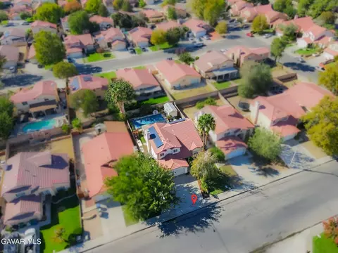 View/Area - 43925 17th St E, Lancaster, CA 93535 photo 3 of 3