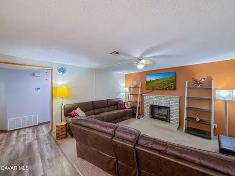 Living - 43925 17th St E, Lancaster, CA 93535 photo 6 of 6