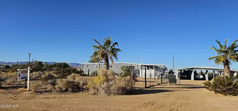141 Balboa Ave, Mojave, CA 93501 photo 2