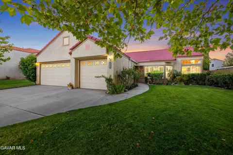 38131 Lido Dr, Palmdale, CA 93552