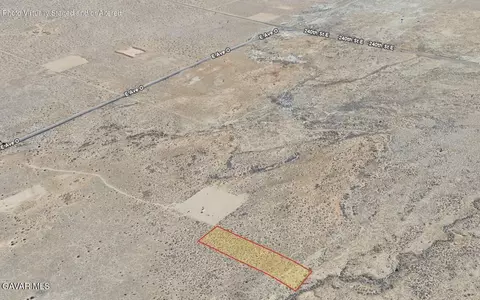 E Ave O-8, Palmdale, CA 93591