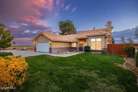 6818 Ave A2 W, Lancaster, CA 93536