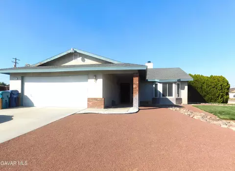 9957 Susan Ave, California City, CA 93505