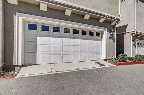 Exterior - 561 Winchester Dr, Oxnard, CA 93035 photo 2 of 2