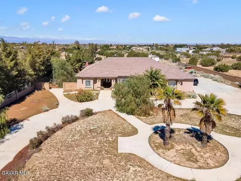 2259 Ave O 8 W, Palmdale, CA 93551