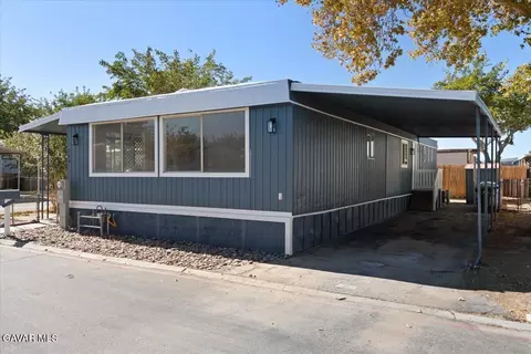 45800 Challenger Way #304, Lancaster, CA 93535