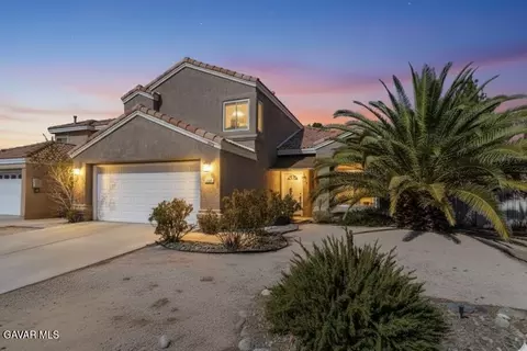 2215 Avenue J4 W, Lancaster, CA 93536