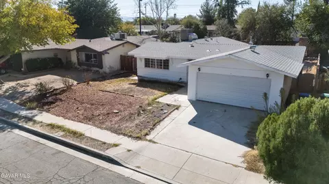 614 Pondera St E, Lancaster, CA 93535 photo 18