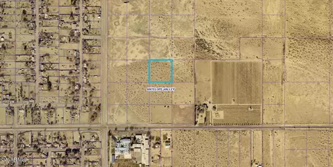 181 St E, Palmdale, CA 93591 photo 3