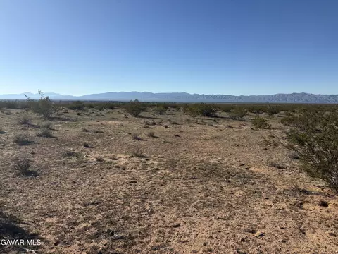 127 Th St, California City, CA 93505
