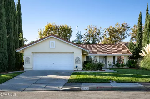 4324 Portola Dr, Palmdale, CA 93551
