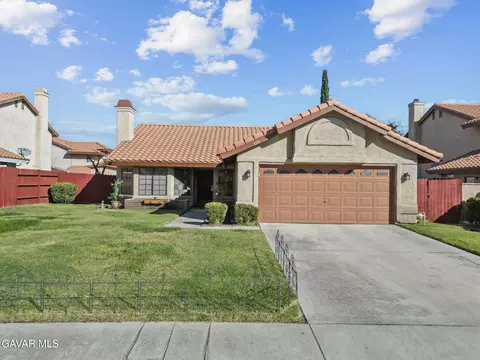 5353 Karling Pl, Palmdale, CA 93552