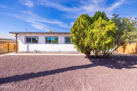 37857 Melton Ave, Palmdale, CA 93550