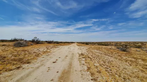 185 Th St East Vicinity Ave E2, Lancaster, CA 93535 photo 2