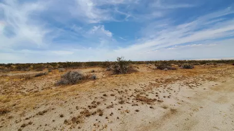 185 Th St East Vicinity Ave E2, Lancaster, CA 93535 photo 3
