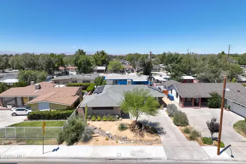 1029 Avenue H8 Ave W, Lancaster, CA 93534 photo 2