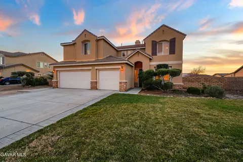 Exterior - 41507 Alexo Dr, Lancaster, CA 93536 photo 12 of 13