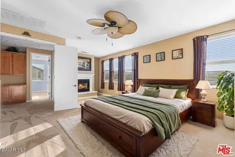 Bedroom - 41507 Alexo Dr, Lancaster, CA 93536 photo 4 of 12