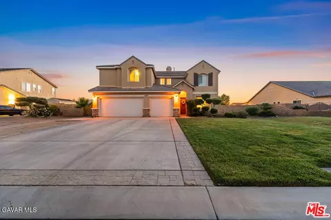 Exterior - 41507 Alexo Dr, Lancaster, CA 93536 photo 2 of 13