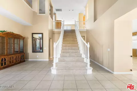 Entry Way - 41507 Alexo Dr, Lancaster, CA 93536 photo 3 of 6