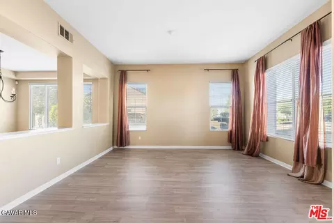 Living - 41507 Alexo Dr, Lancaster, CA 93536 photo 2 of 8