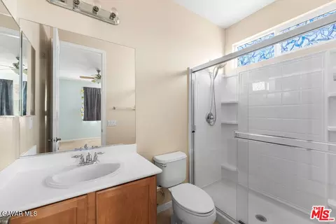 Bath - 41507 Alexo Dr, Lancaster, CA 93536 photo 1 of 3