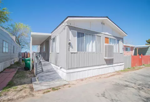 45415 28th St E #30, Lancaster, CA 93535