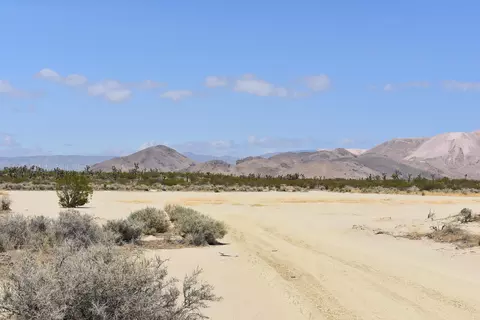 Clark St & N/o Champagne Ave, Mojave, CA 93501