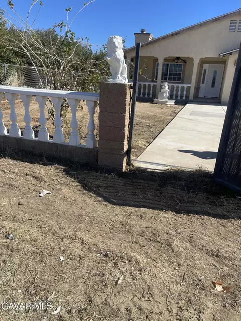 37720 90th St E, Littlerock, CA 93543 photo 3