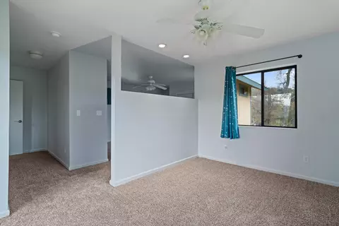 Bedroom - 30301 Knight Ct, Tehachapi, CA 93561 photo 2 of 5