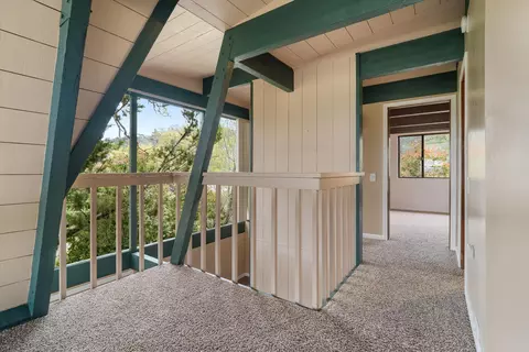 Entry Way - 30301 Knight Ct, Tehachapi, CA 93561 photo 1 of 2