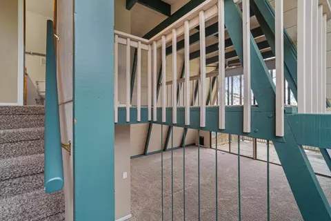 Entry Way - 30301 Knight Ct, Tehachapi, CA 93561 photo 2 of 2