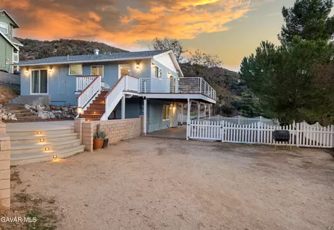 43379 Lookabout Rd, Lake Hughes, CA 93532