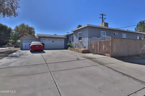 830 W Avenue J4, Lancaster, CA 93534