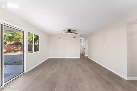 45503 Andale Ave, Lancaster, CA 93535 photo 9