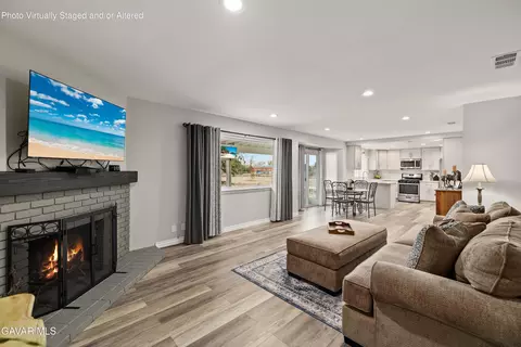 40305 174th St E, Lake Los Angeles, CA 93591 photo 3