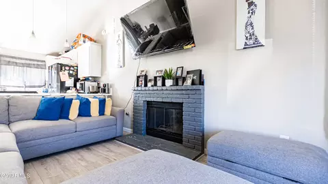 Living - 37519 Hudson St, Palmdale, CA 93552 photo 2 of 2