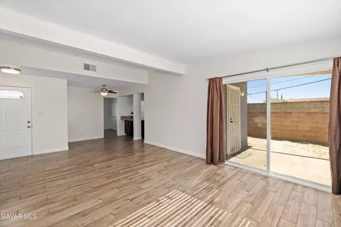 Living - 1004 Ave J14 W, Lancaster, CA 93534 photo 4 of 5