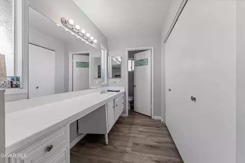 Bath - 44170 Halcom Ave, Lancaster, CA 93536 photo 1 of 2
