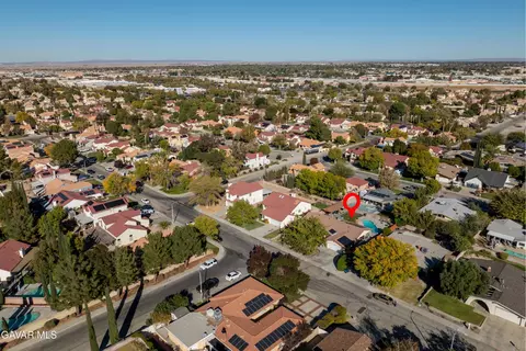 View/Area - 44170 Halcom Ave, Lancaster, CA 93536 photo 1 of 5