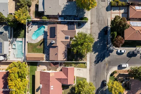 View/Area - 44170 Halcom Ave, Lancaster, CA 93536 photo 3 of 5