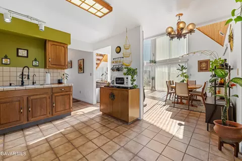 30320 Rollingoak Dr, Tehachapi, CA 93561 photo 10