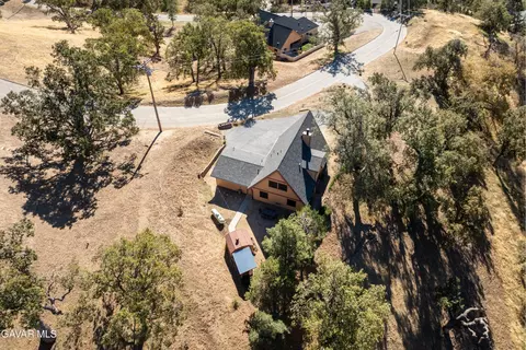 30320 Rollingoak Dr, Tehachapi, CA 93561 photo 33