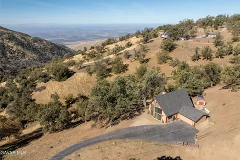 30320 Rollingoak Dr, Tehachapi, CA 93561 photo 30