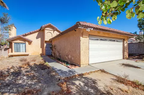 4937 Sunburst Dr, Palmdale, CA 93552
