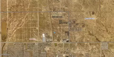 Vic G8, Lancaster, CA 93535 photo 5