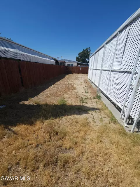 1301 I Ave E #176, Lancaster, CA 93535 photo 2